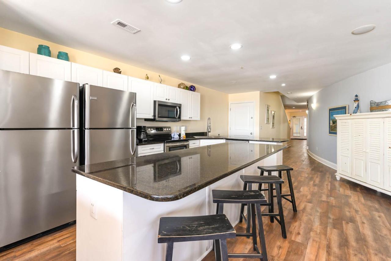 Spacious Penthouse Ocean Front 7 BR Condo - Ambassador Villas Unit 401 Myrtle Beach Exterior foto